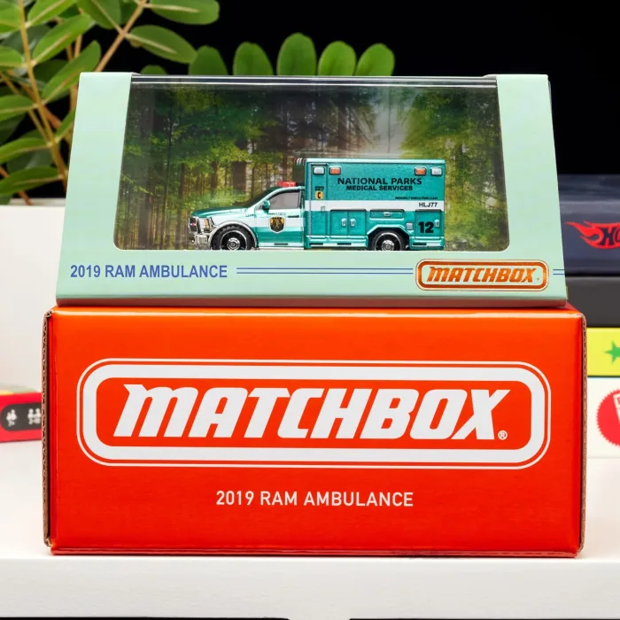 Matchbox - 2019 Ram Ambulance - Image 5