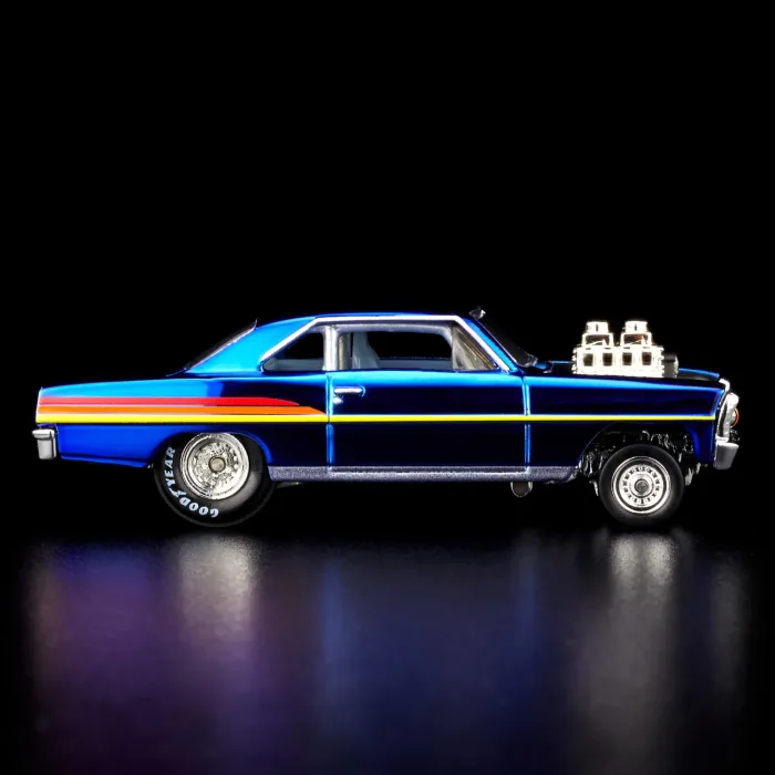 Hot Wheels - RLC Exclusive ’66 Super Nova - Image 3
