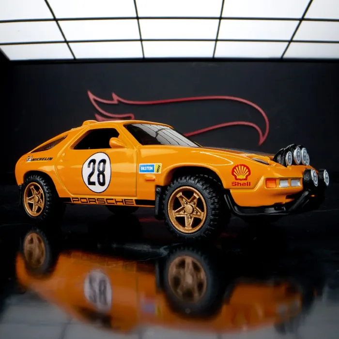 Hot Wheels - Elite 64 Porsche 928 Safari